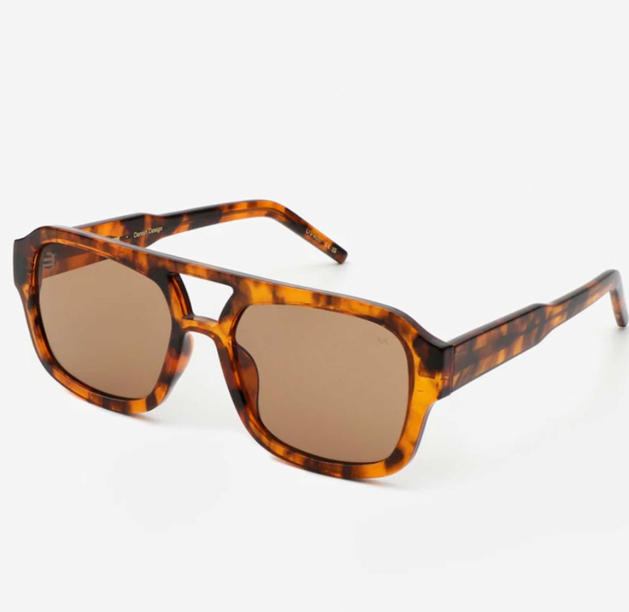 Side view of Kaya sunglasses by A. Kjærbede in Havana with Tenite™ Propionate temples.