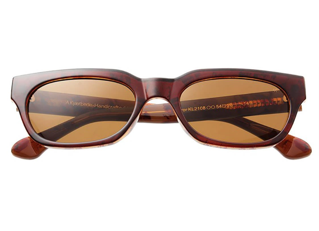 Lightweight Bror sunglasses featuring recycled components and durable polycarbonate lenses.